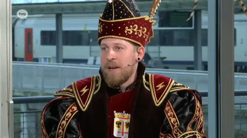 Prins Joshy praat met Jaron Sertin over zijn Aalst Carnaval