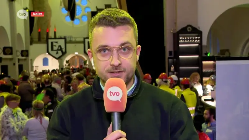 Jaron Sertin LIVE in Heilig Hartkerk, enkele uren voor aftrap van carnavalsmatch
