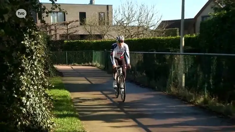 Rune Herregodts (UAE Team Emirates) blikt vooruit op de Omloop Nieuwsblad: "Met Van der Poel erbij zal er wellicht minder naar ons gekeken worden""