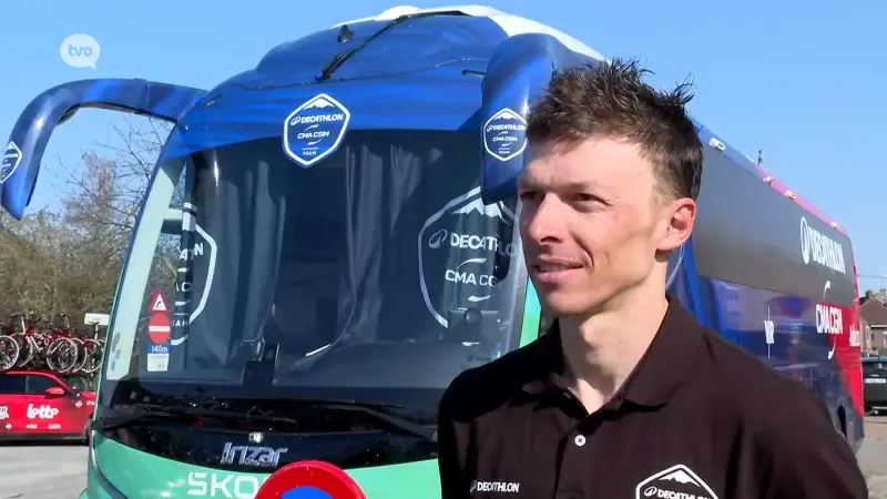 Oliver Naesen (Decathlon) staat voor zijn twaalfde Omloop Nieuwsblad: "Ik ken het parcours heel goed, dat is leuk om zo aan de start te staan"