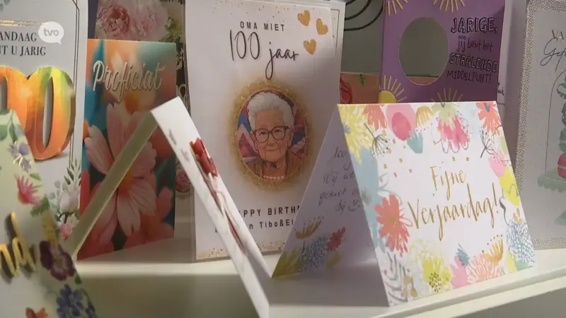 In deze straat in Steendorp wordt er getoeterd voor Miet die 100 is geworden: "Ik ben gekrompen, maar ze krijgen mij niet klein"