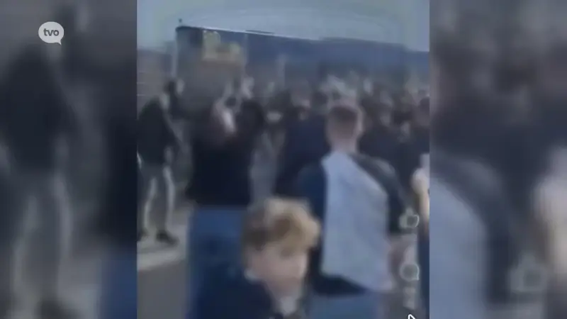 Hoofdafbeelding voor artikel 11 gewonden, waaronder 4 agenten,…