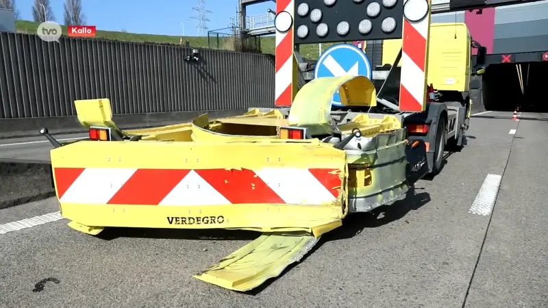 Bestuurder belandt op botsabsorbeerder aan Liefkenshoektunnel in Kallo