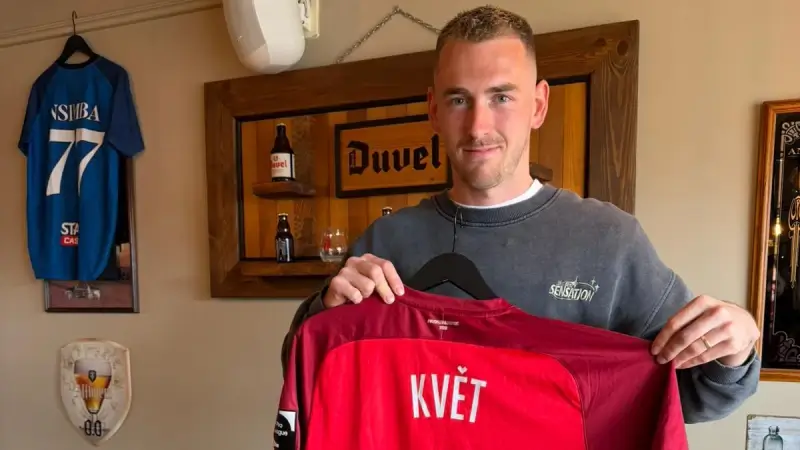 Hoofdafbeelding voor artikel Roman Kvet van FCV Dender…