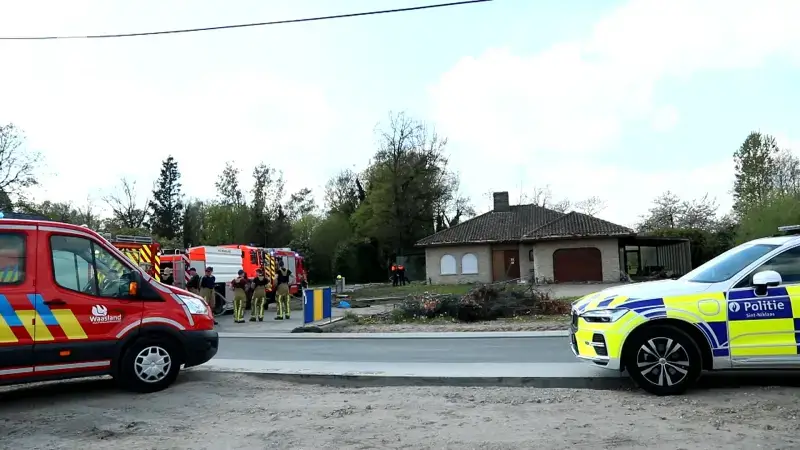 Vermoedelijke brandstichting naast voormalige villa van Michel Van den Brande in Sint-Niklaas
