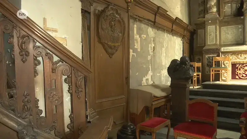 Middeleeuwse muurschilderingen worden gered in Kerk van Mespelare