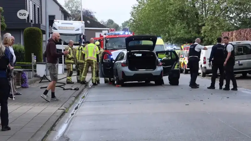 Bestuurder gewond nadat hij tegen voertuig botst dat parkeerplaats wil verlaten in Hofstade