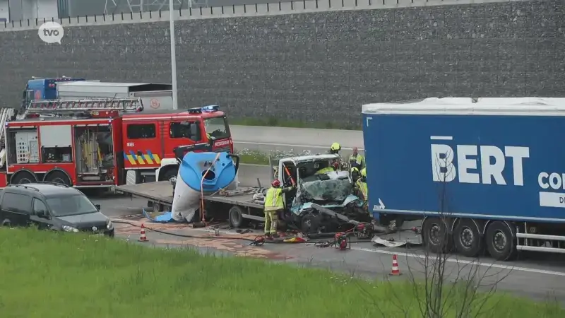Hoofdafbeelding voor artikel Vrachtwagenbestuurder zwaargewond…
