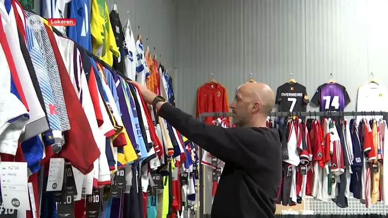 Hoofdafbeelding voor artikel Tom houdt uitverkoop van collectie…