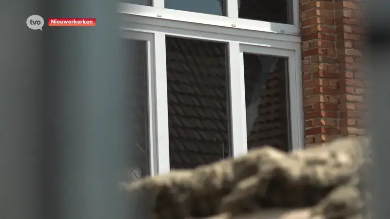 Renovatie Edgard Hooghuyszaal in Nieuwerkerken is oplossing op korte termijn: "Dak vernieuwen en nieuw plafond ophangen"