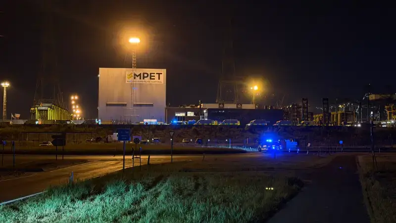Hoofdafbeelding voor artikel Grote brand op containerschip…