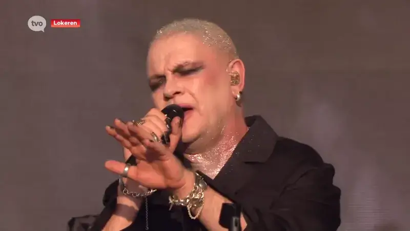 'New Wave'-genre palmt Grote Kaai in op dag 3: "Lokerse Feesten is dé plek om deze muziek te beleven"