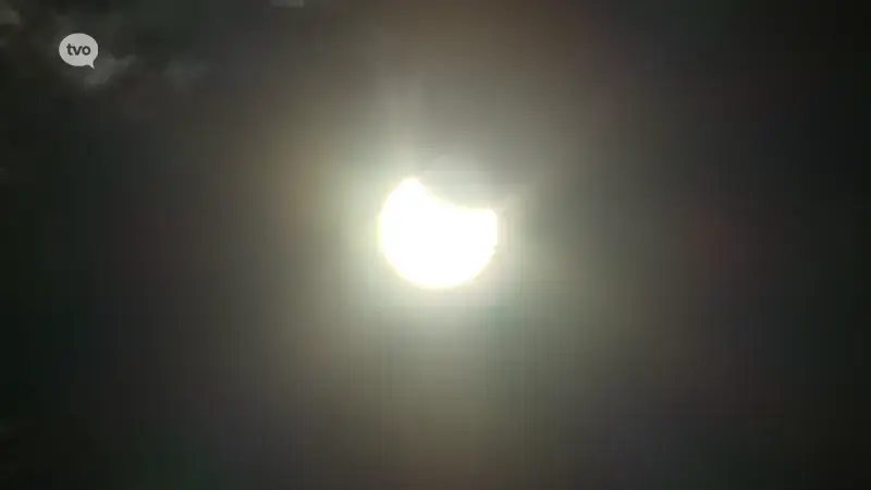 Hoofdafbeelding voor artikel Vanavond de grootste zonsverduistering…