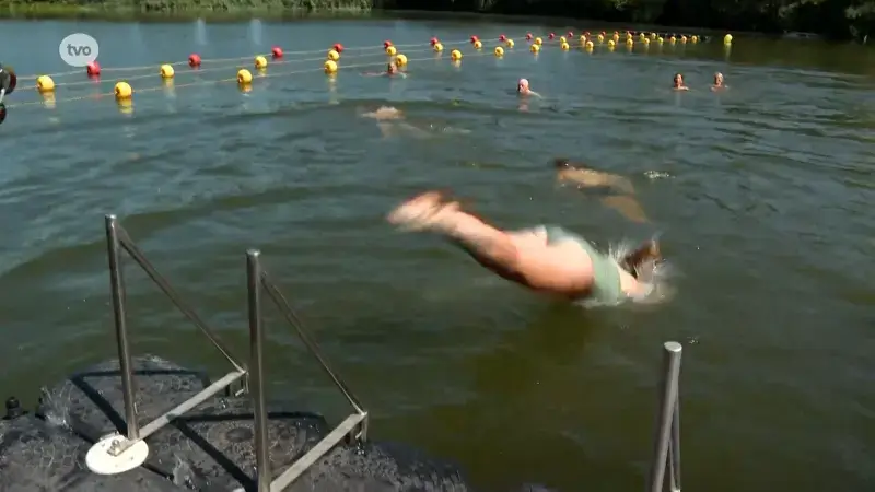 Op zoek naar verkoeling: eerste plons in openwater in Meerdonk