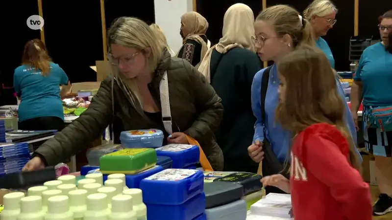 Dendermonde opent opnieuw een Warme Winkel met schoolspullen voor mensen met weinig middelen