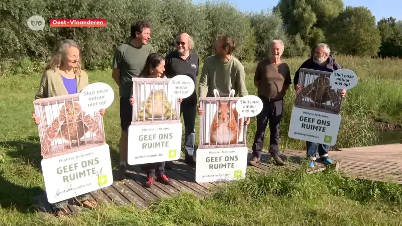Hoofdafbeelding voor artikel 'Minister, sluit onze natuur…