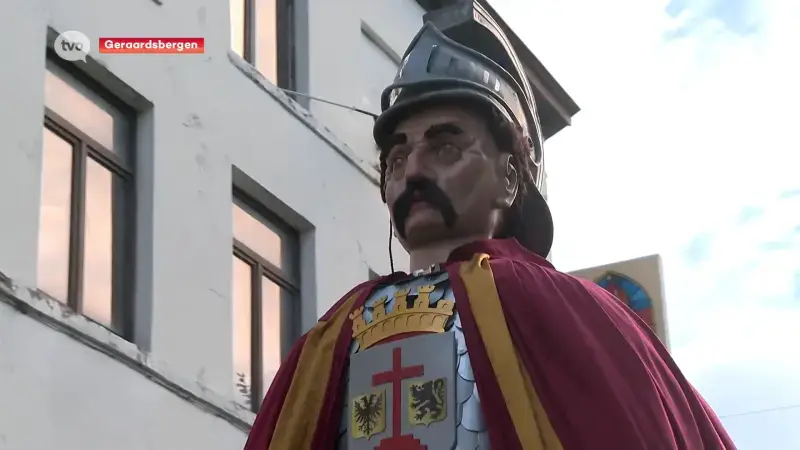 Hoofdafbeelding voor artikel Processie van Plaisance trekt…
