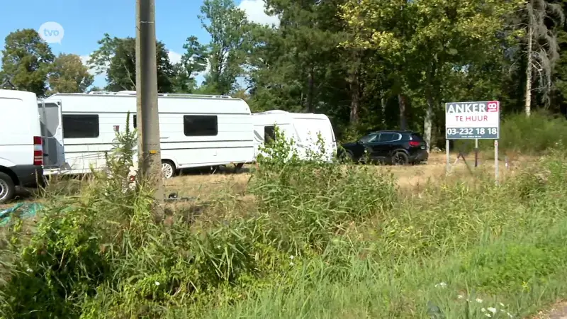 Rondtrekkende Franse caravangemeenschap uiterlijk nog 2 weken langs N70 in Beveren
