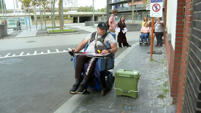 Hoofdafbeelding voor artikel Team Trottoir inspecteert…
