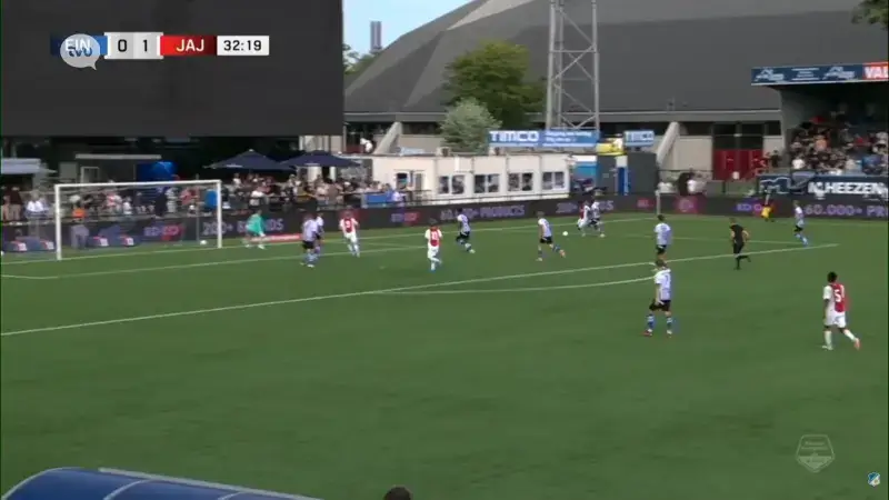 Hoofdafbeelding voor artikel KSC Lokeren strikt nieuwe…