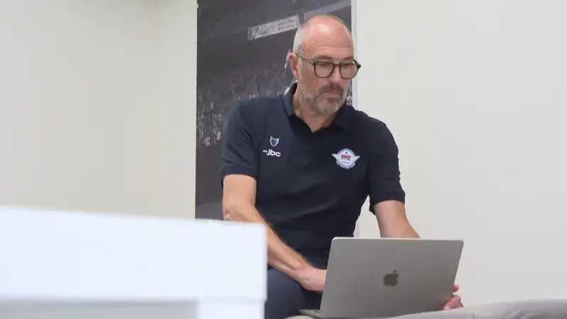 Hoofdafbeelding voor artikel Coach Michel Geerinck over…