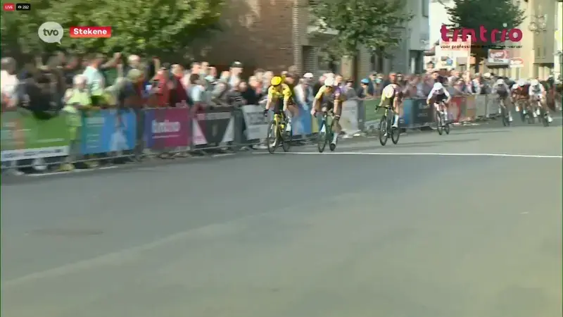 Fabio Jakobsen (Visma - Lease a Bike) is mooie naam op erelijst van GP Eugeen Roggeman in Stekene