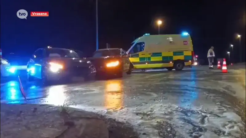Eén lichtgewonde bij aanrijding in Vrasene