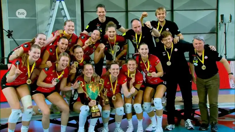 Hoofdafbeelding voor artikel Eerste volleyprijs van het…