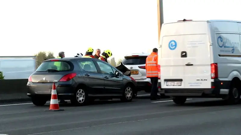 Hoofdafbeelding voor artikel Verkeershinder op E17 door…