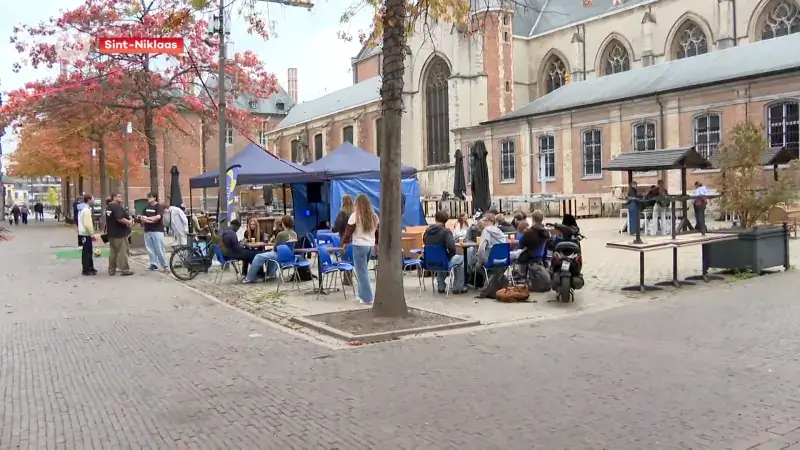 Sint-Niklase jeugdhuizen blazen met Revive 't Plein Sint-Nicolaasplein nieuw leven in